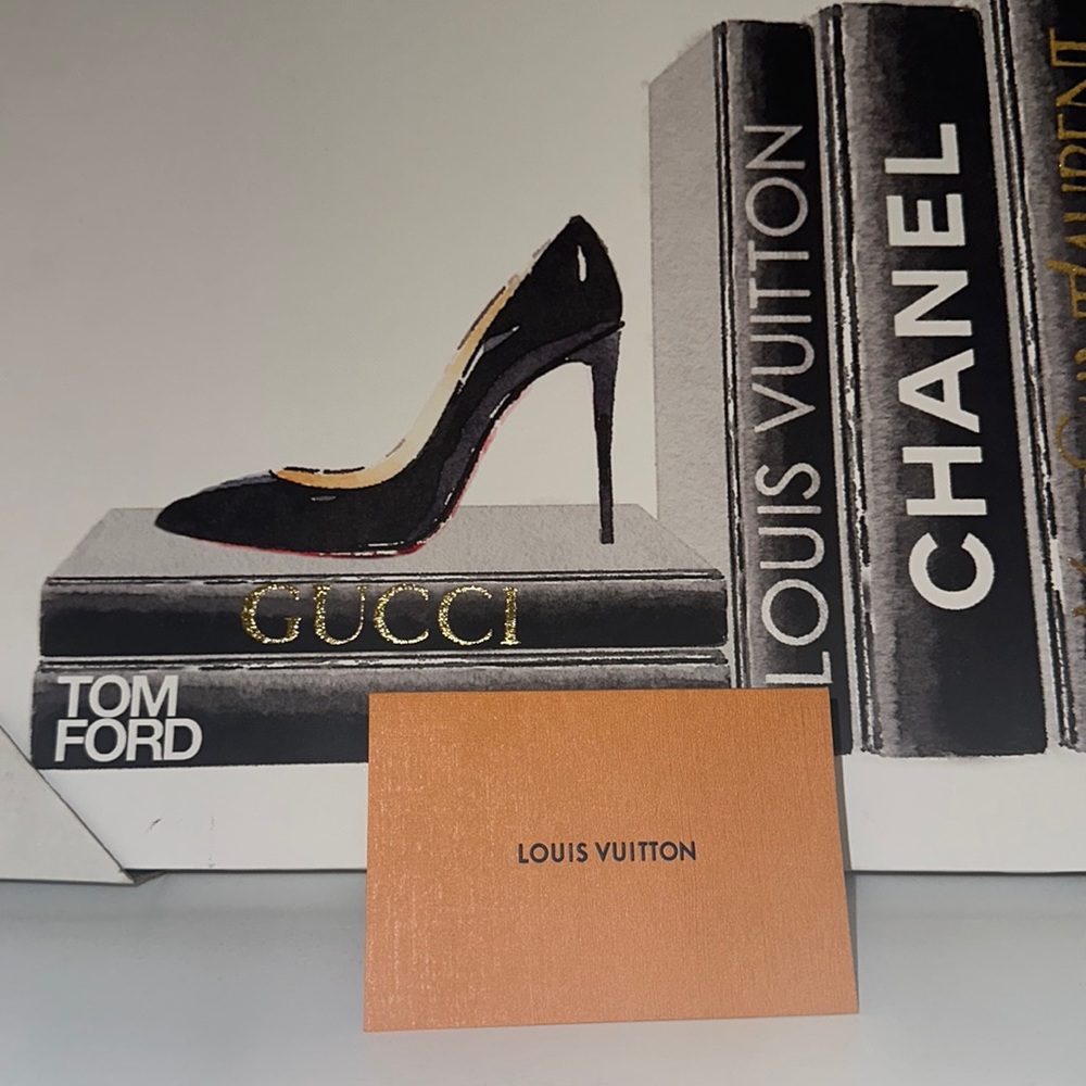 1 Louis Vuitton Receipt Holder